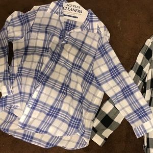 Blue and white blouse never warn 2x